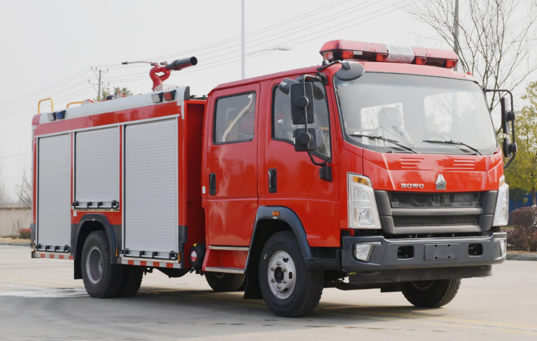 豪沃4噸水罐消防車