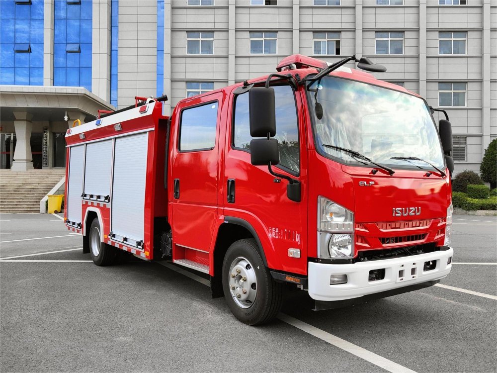 五十鈴3.5噸泡沫消防車